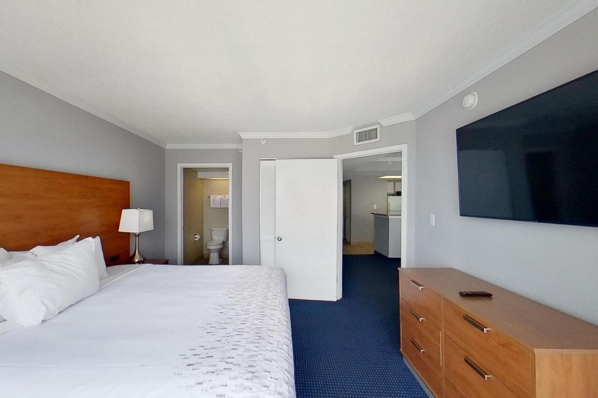 Camelot By The Sea - Oceana Resorts Vacation Rentals 미를 비치 객실 사진